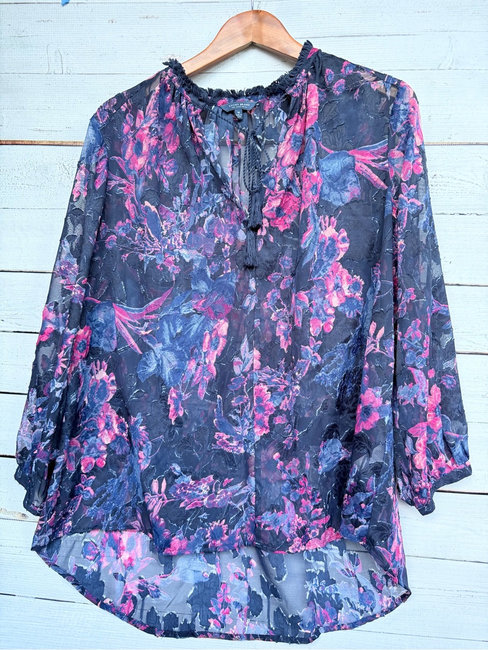 Lucky Brand Plus Size 1X Floral Burnout Split V-Neck Boho Peasant Blouse - Picture 2 of 5